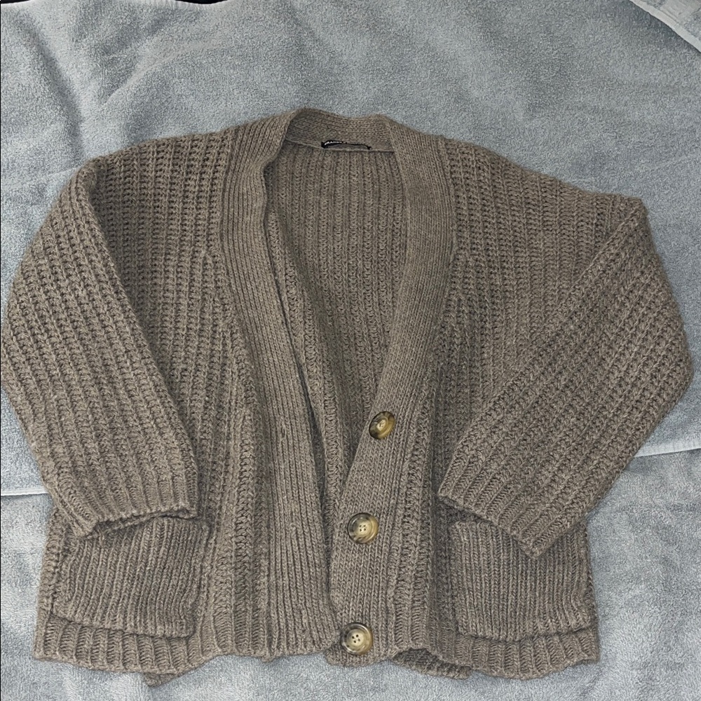 Brandy Melville cardigan